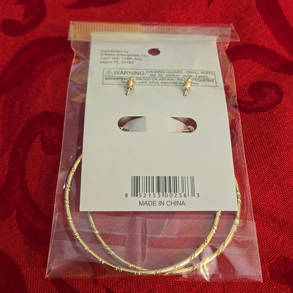 D’Bello Earrings _ Glam for less! - Picture 2 of 2